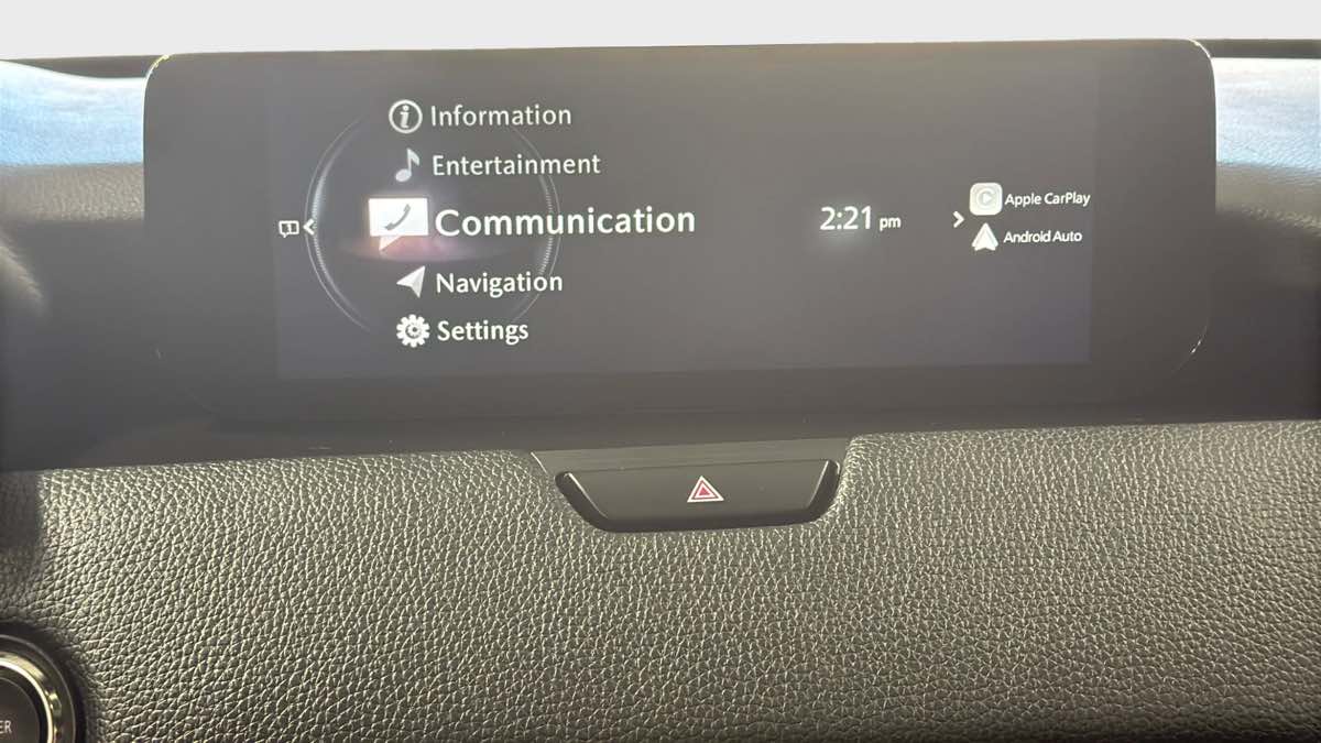Photo 19 of this Mazda CX-90 PHEV