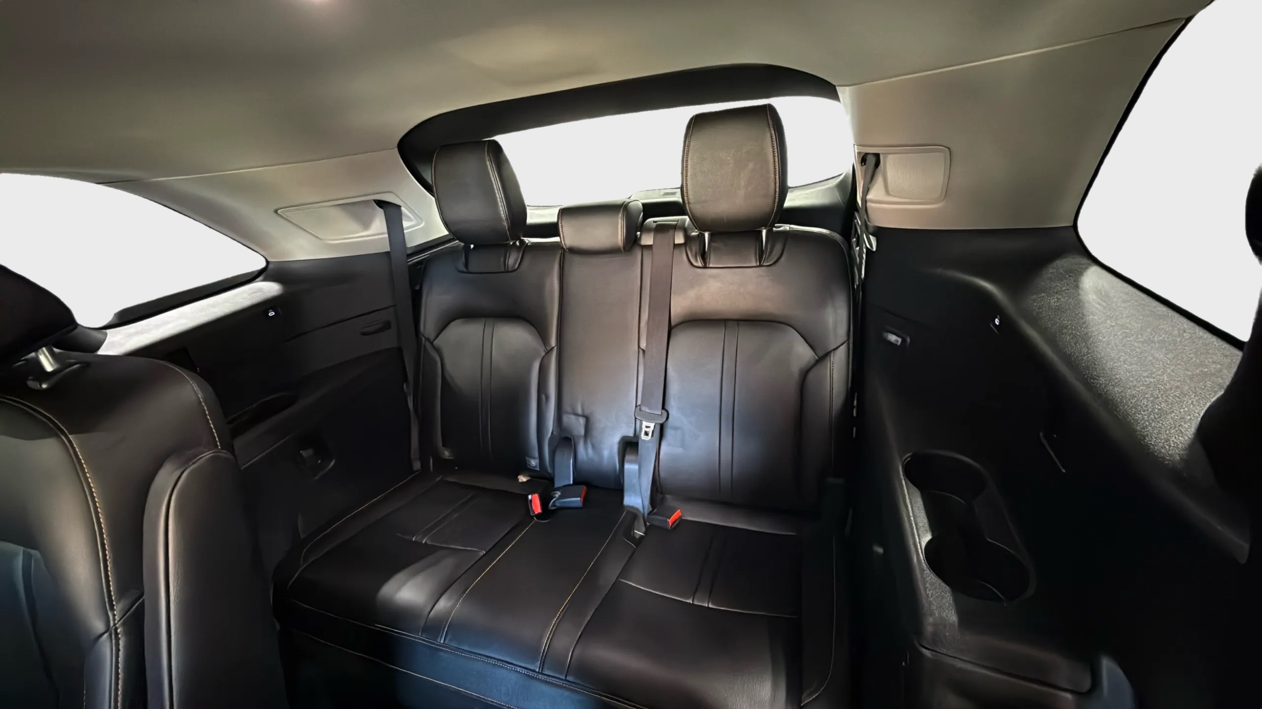 Photo 28 of this Mazda CX-90 PHEV