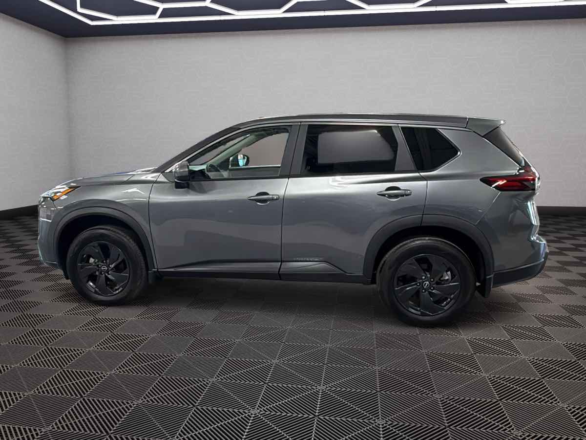 Photo 8 of this Nissan Rogue