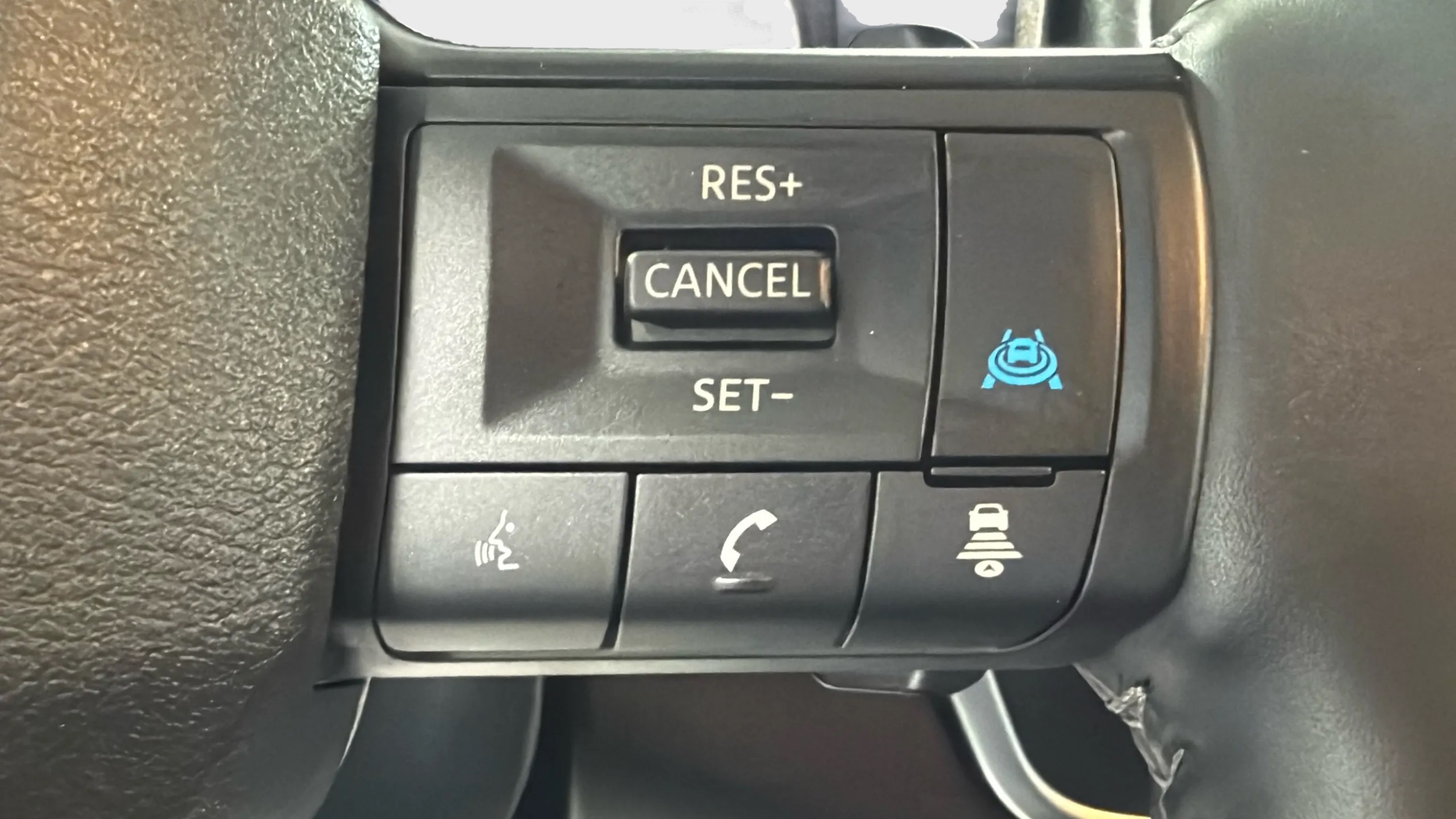 Photo 15 of this Nissan Rogue