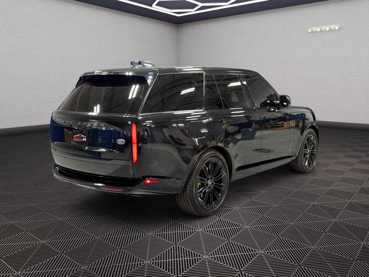 Photo 5 of this Land Rover Range Rover