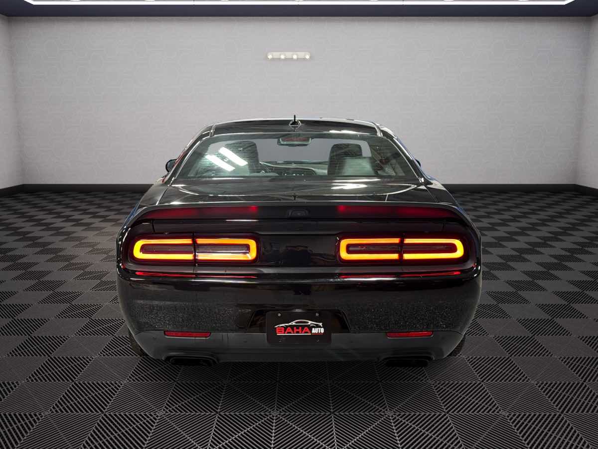 Photo 6 of this Dodge Challenger