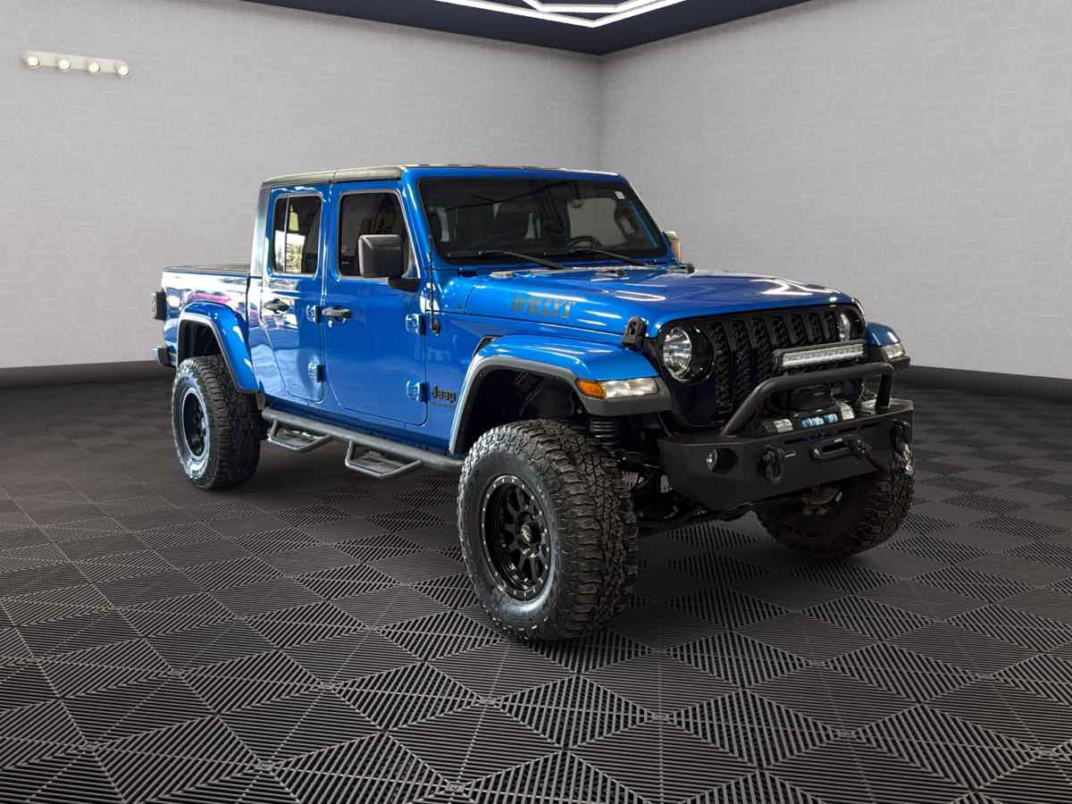 Photo 3 of this Jeep Gladiator