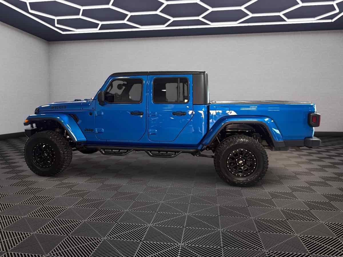 Photo 8 of this Jeep Gladiator