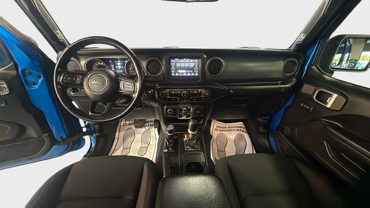 Photo 27 of this Jeep Gladiator