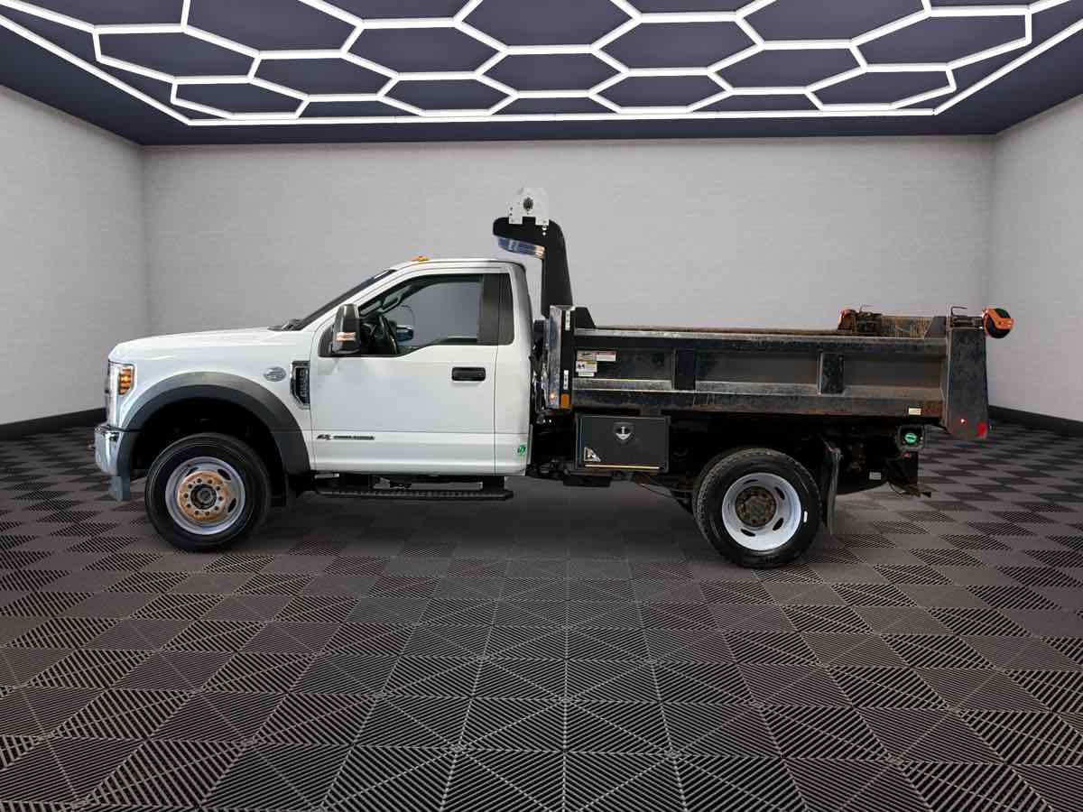 Photo 7 of this Ford Super Duty F-550 DRW