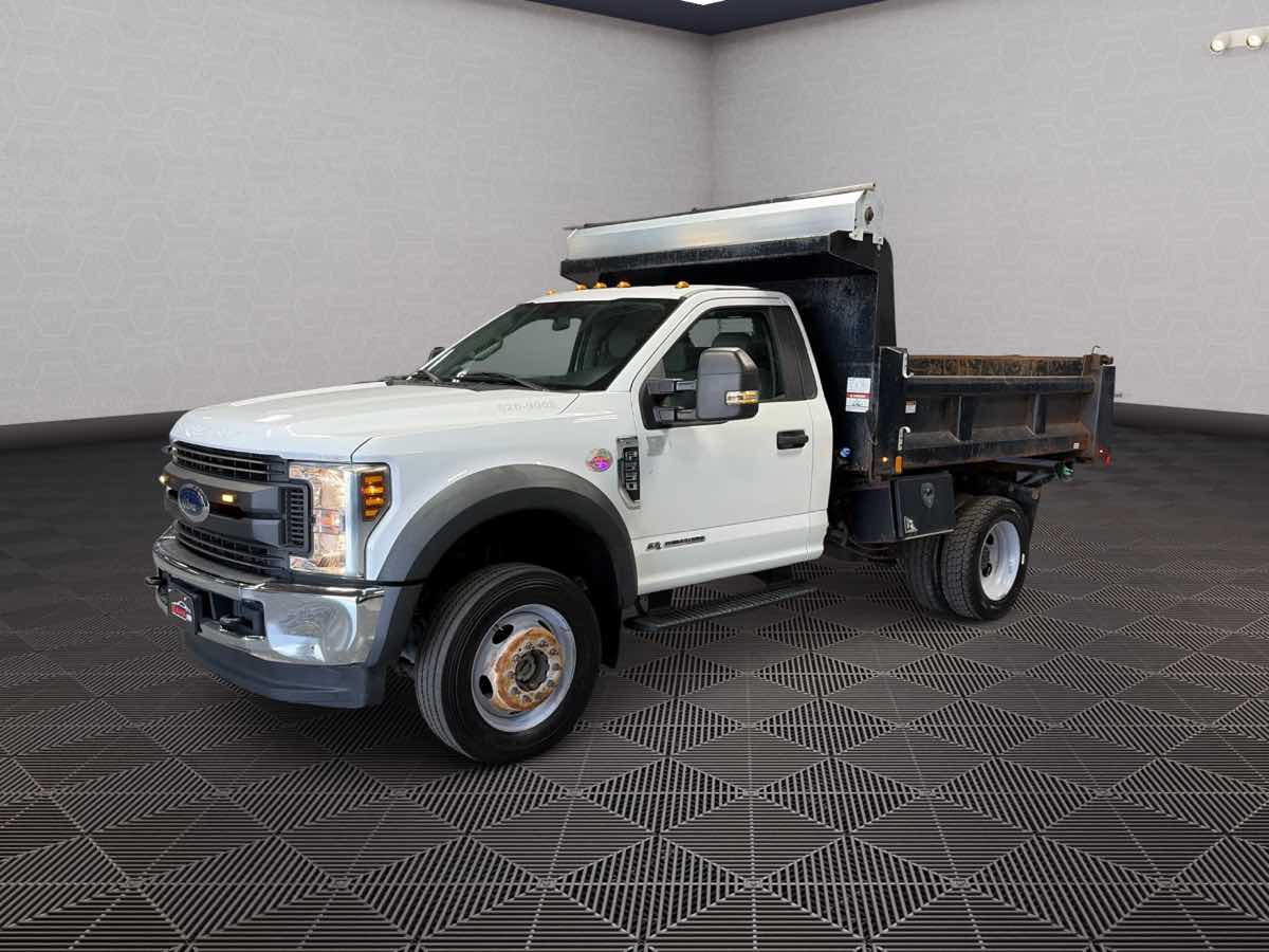 Photo 8 of this Ford Super Duty F-550 DRW