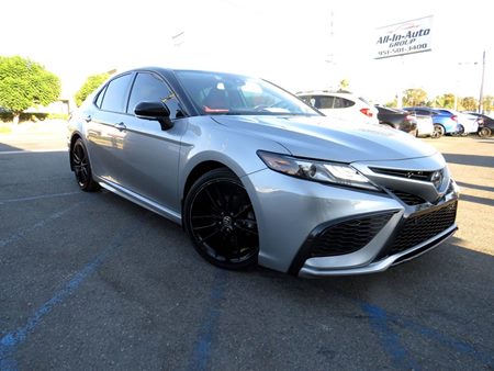 2022 Toyota Camry Hybrid XSE