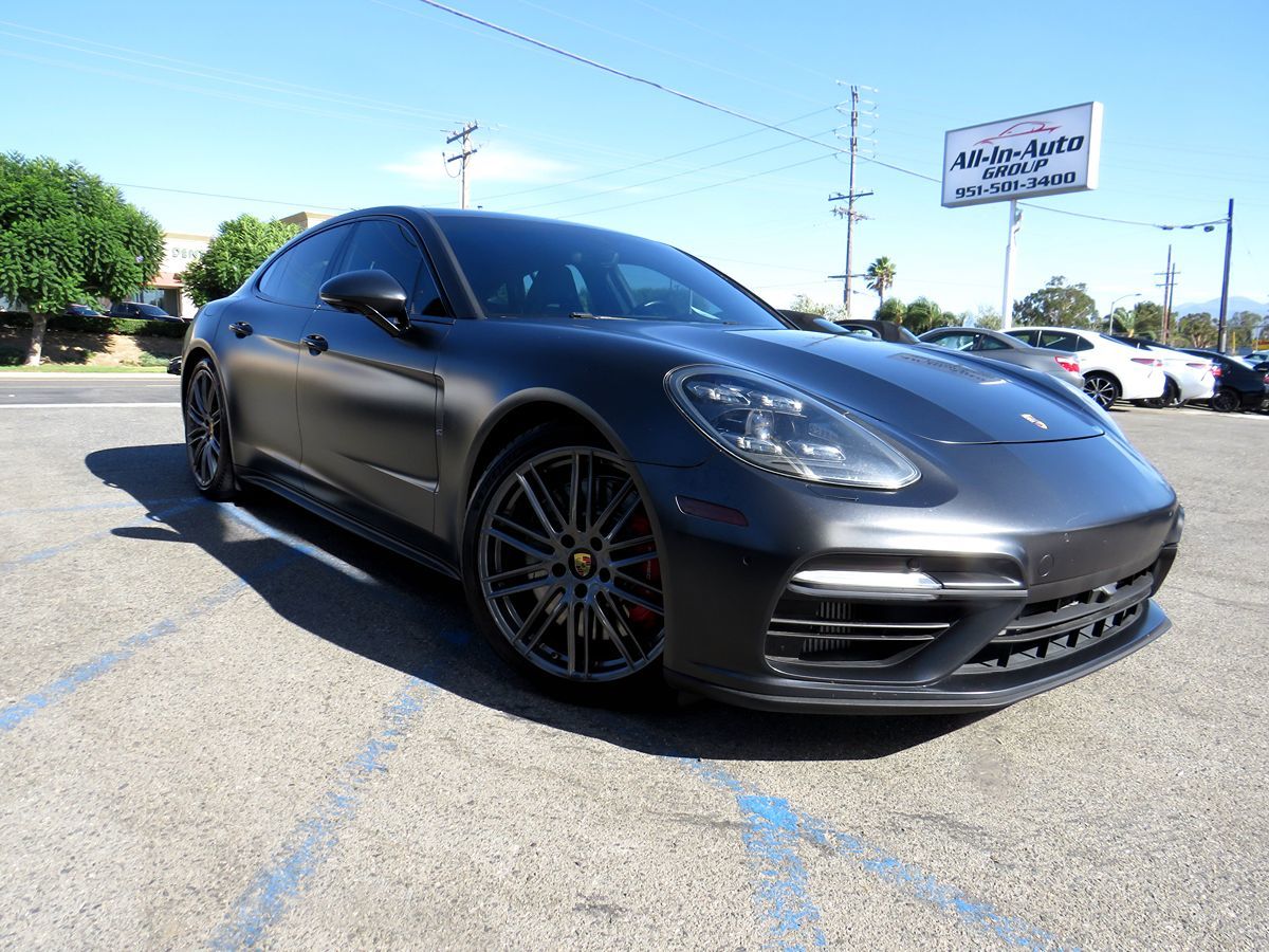 2017 Porsche Panamera Turbo