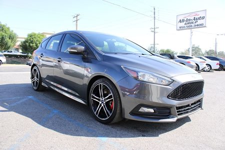 2017 Ford Focus ST