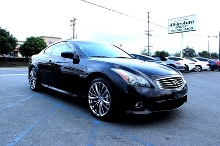 2014 INFINITI Q60 Coupe Sport