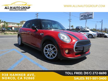 2017 MINI Hardtop 4 Door Cooper