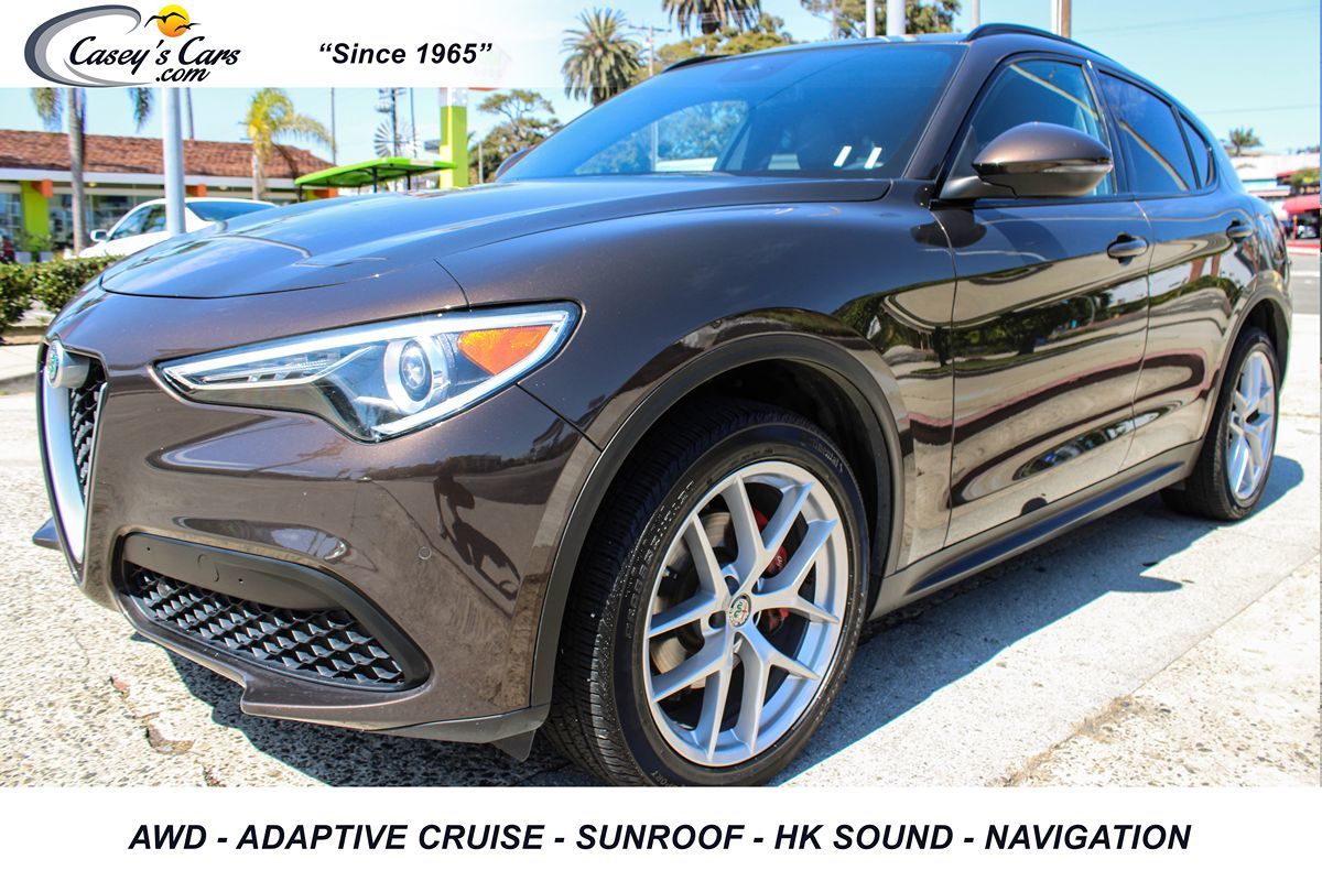 2018 Alfa Romeo Stelvio Ti Sport w/Adaptive Cruise