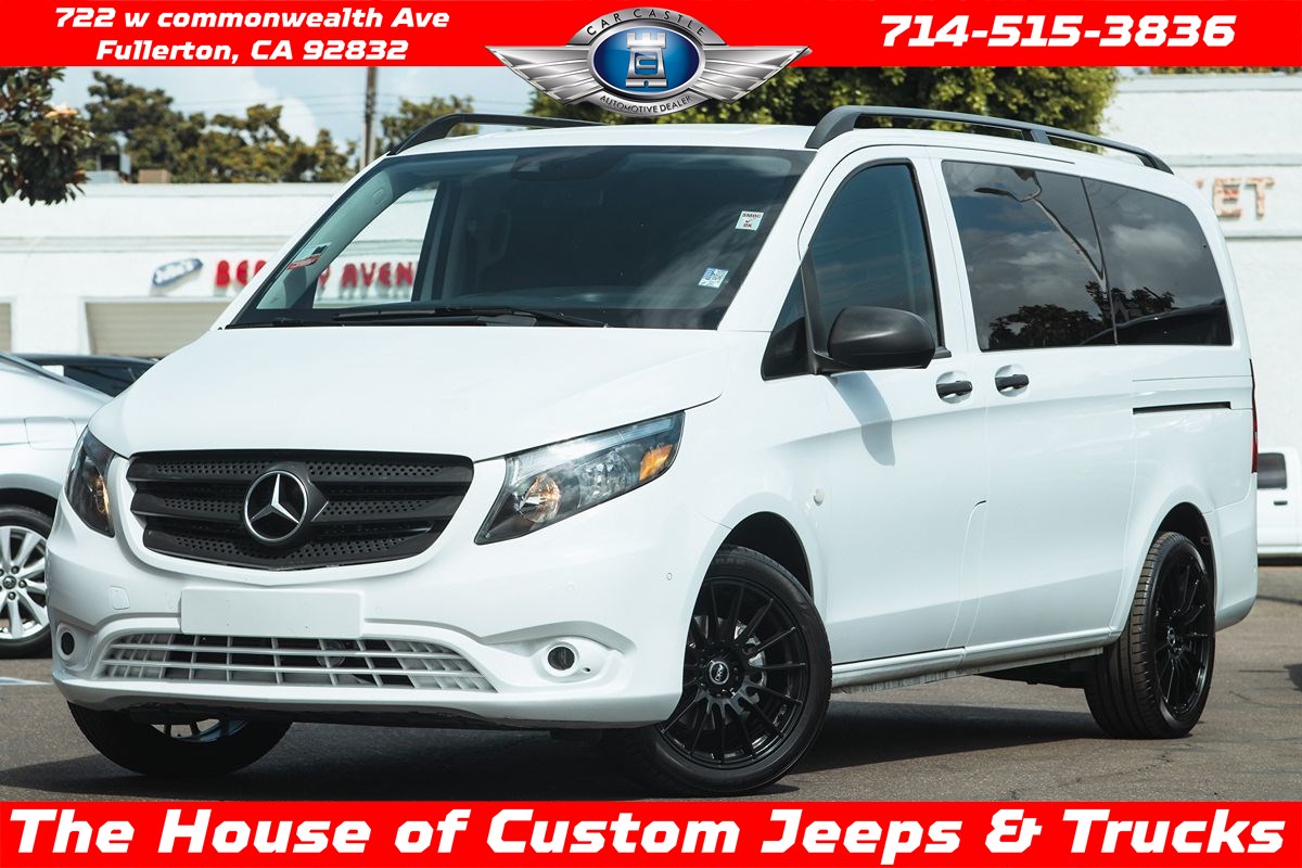 2018 Mercedes-Benz Metris Passenger Van Standard Roof 126" Wheelbase