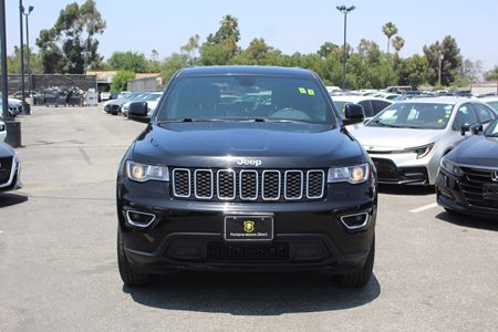 2020 Jeep Grand Cherokee Laredo