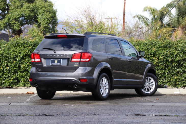 Sold 2015 Dodge Journey Sxt In Montclair