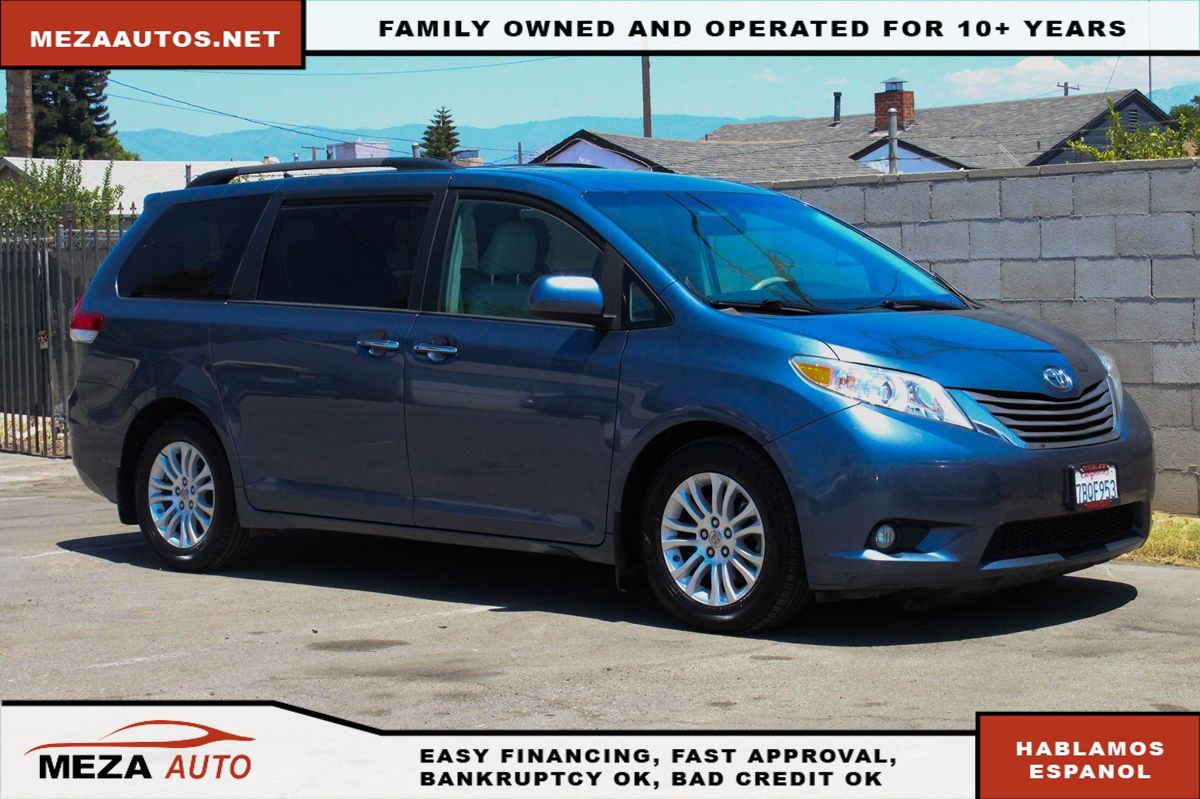 2013 Toyota Sienna XLE