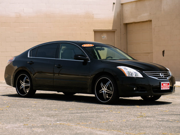 2012 nissan altima black hubcaps