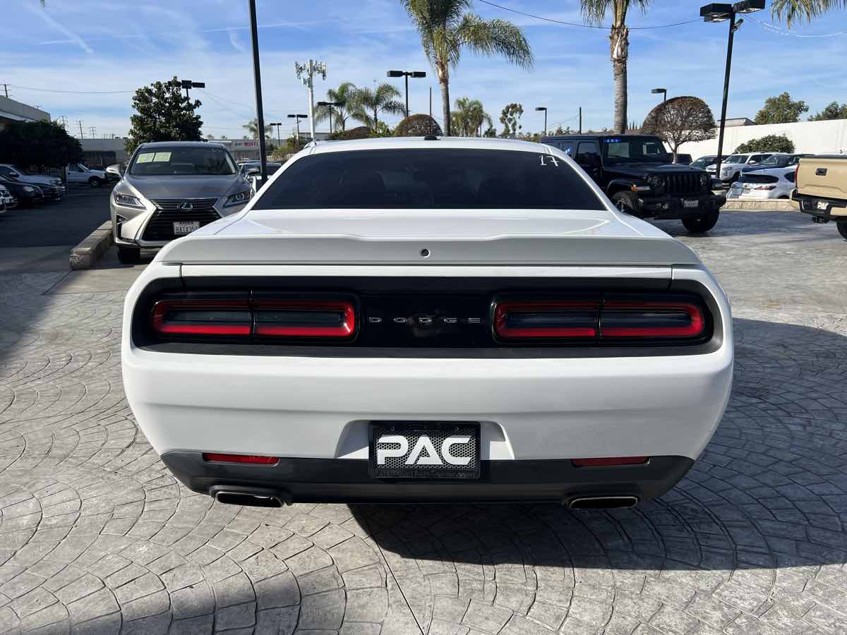 Dodge Challenger 2019 Dodge Challenger 2C3CDZAG0KH733458