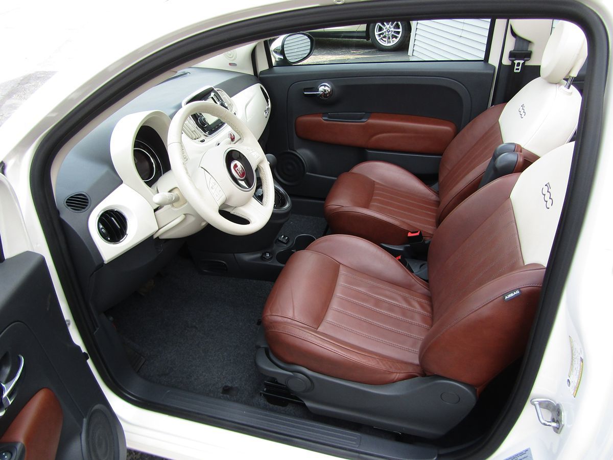 2017 FIAT 500c Lounge 5