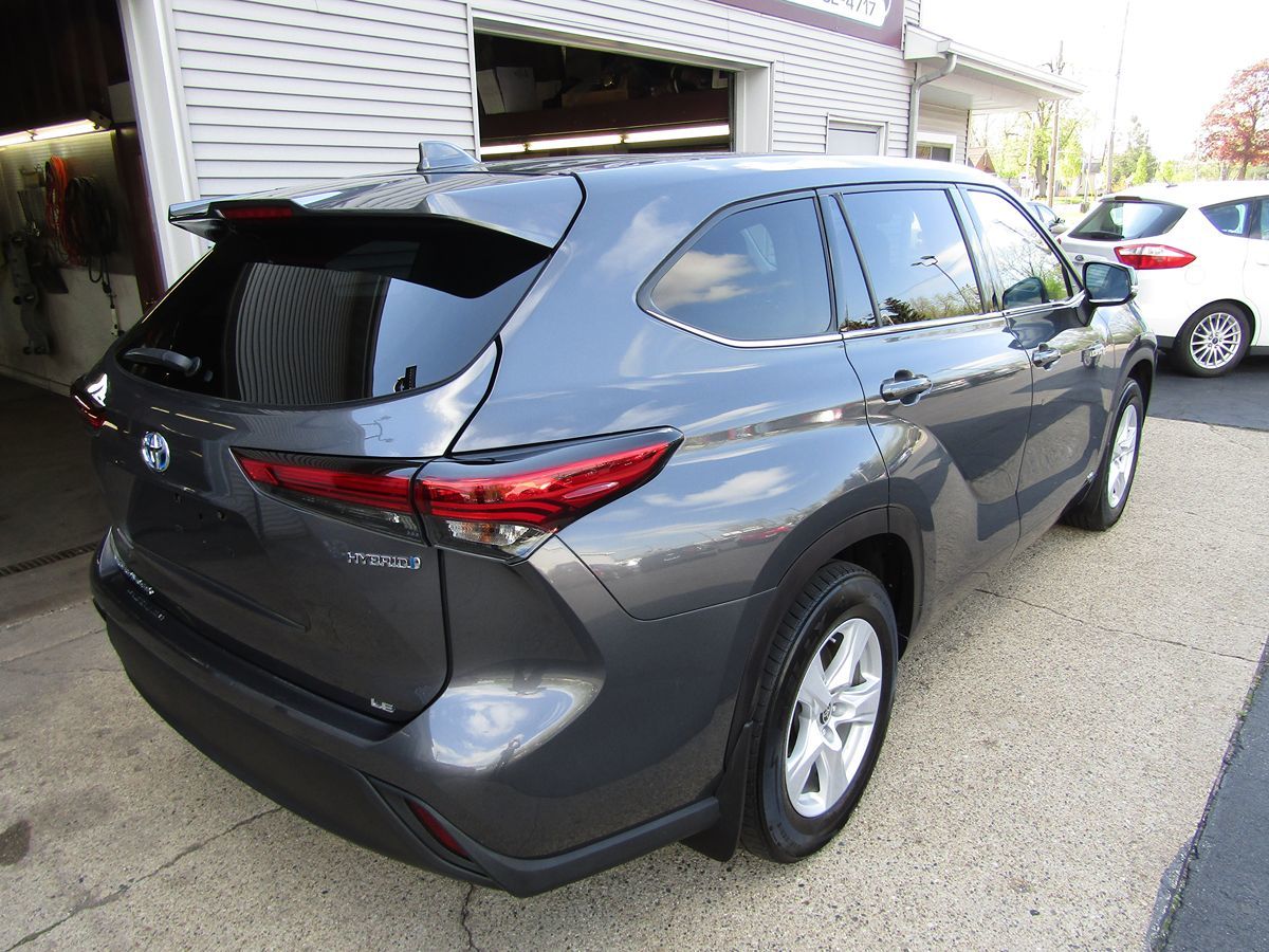 2020 Toyota Highlander Hybrid LE 3