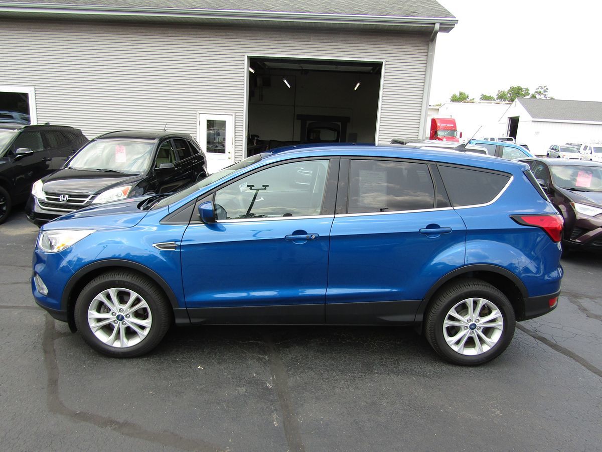 2019 Ford Escape SE 2