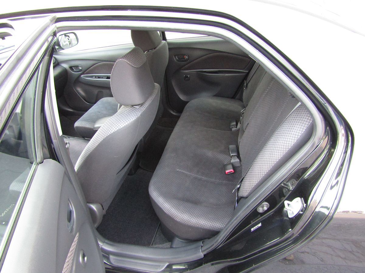 2007 Toyota Yaris Base 5