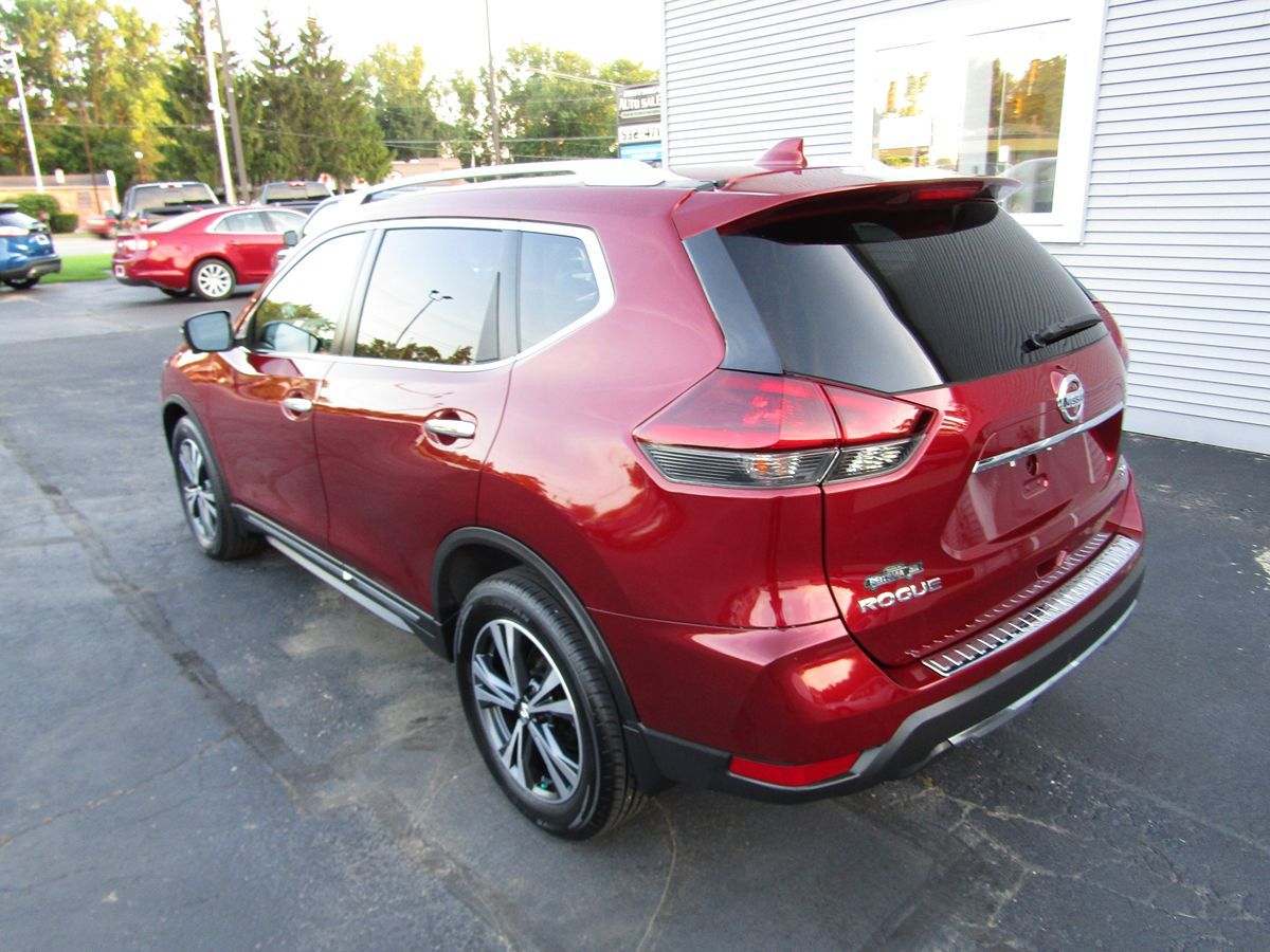 2018 Nissan Rogue SL 3