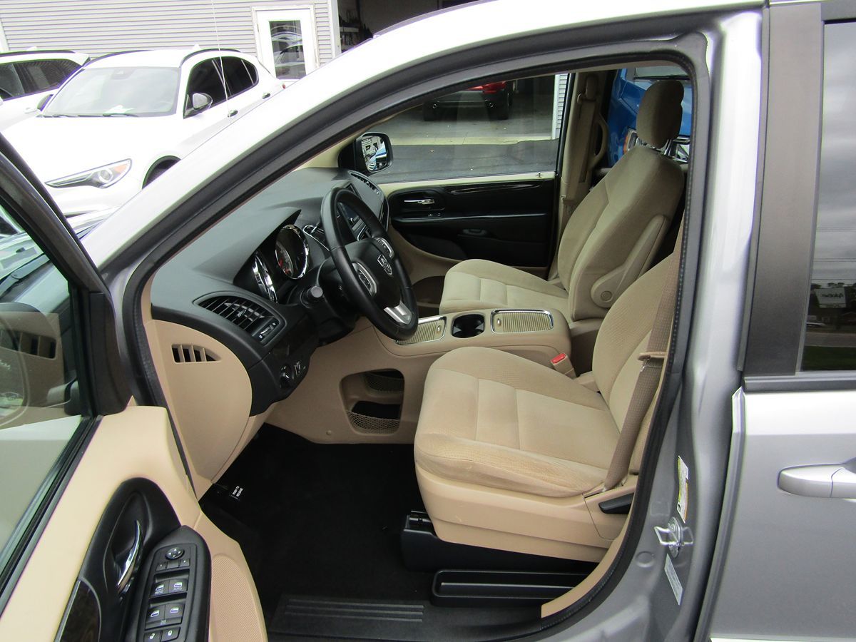 2016 Dodge Grand Caravan SXT 4