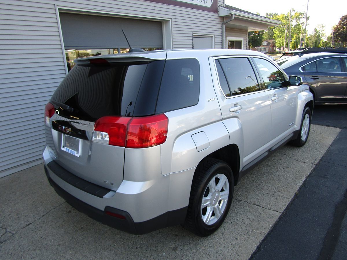 2015 GMC Terrain SLE 3