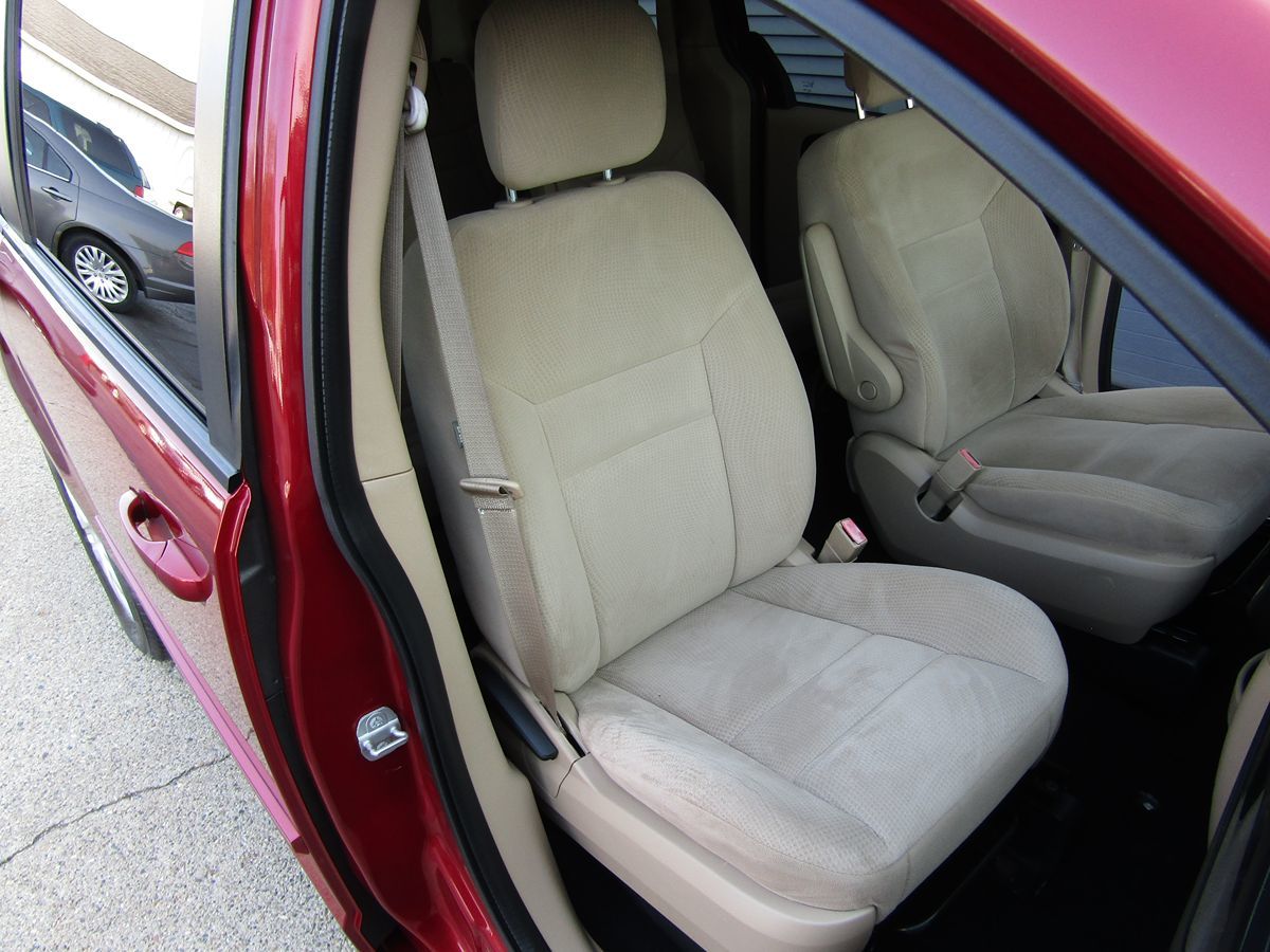 2014 Dodge Grand Caravan SE 23