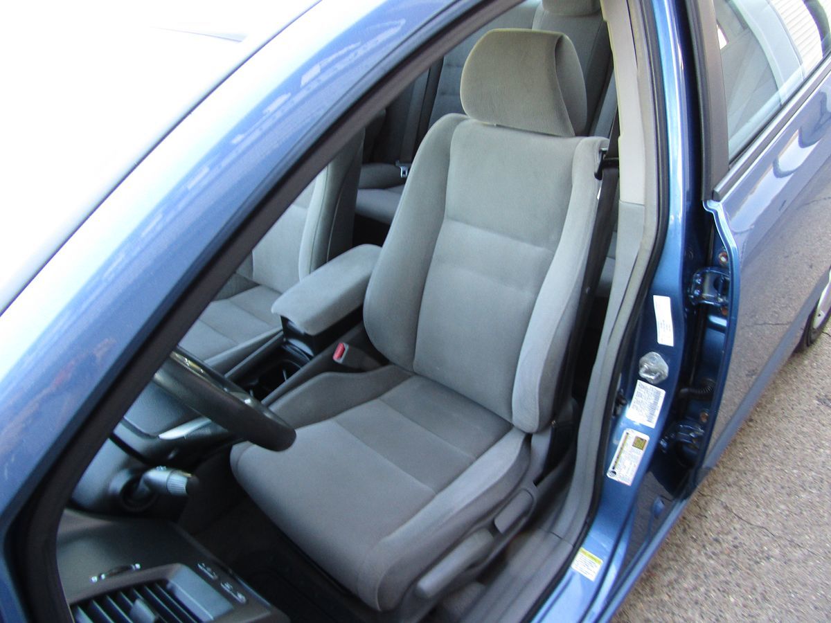 2011 Honda Civic Sdn DX-VP 22