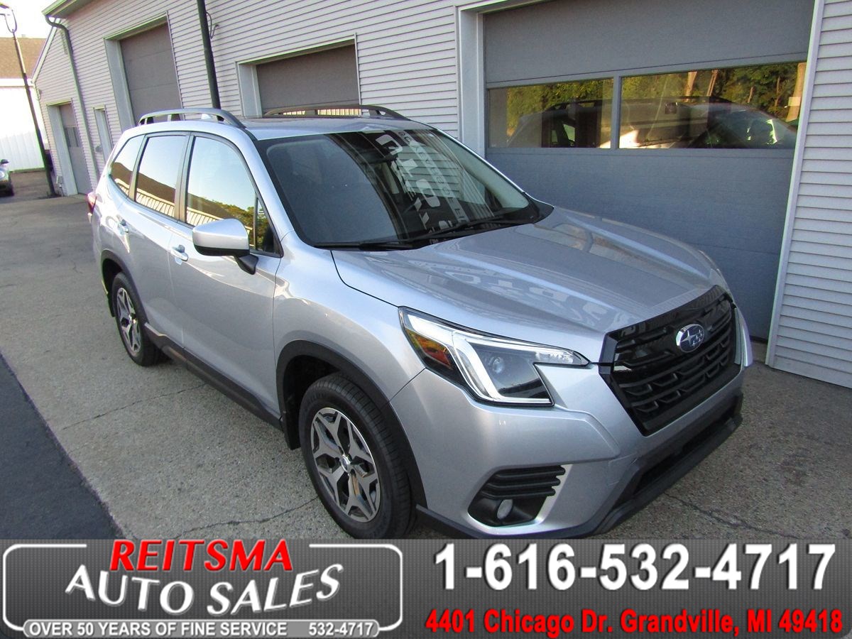 2023 Subaru Forester Premium