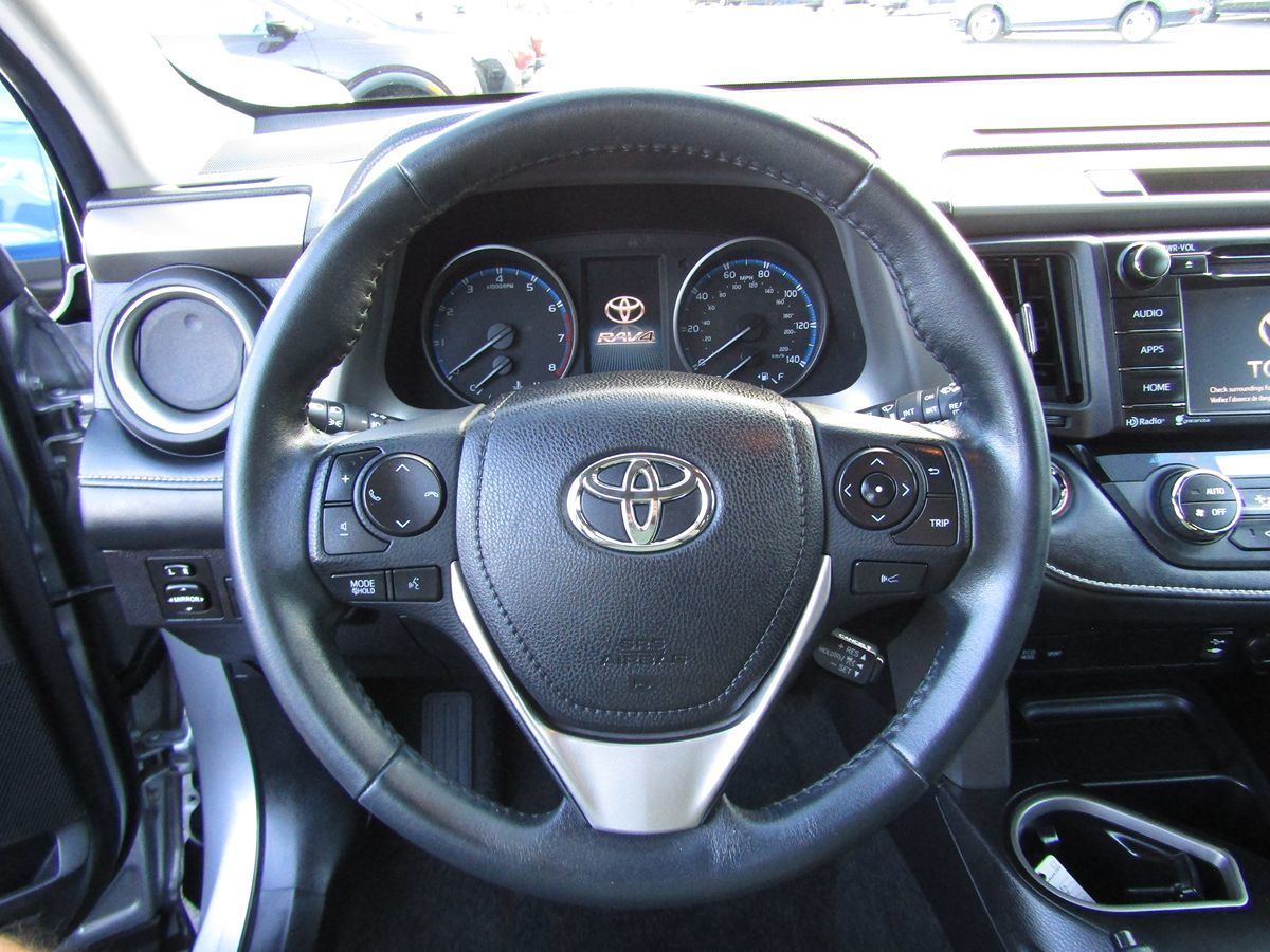 2018 Toyota RAV4 XLE 7