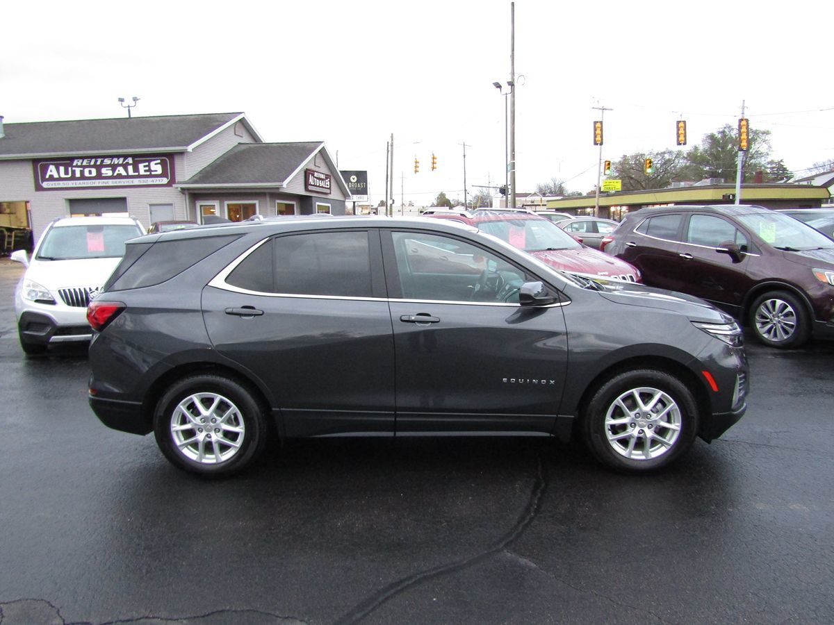 2022 Chevrolet Equinox LT 2