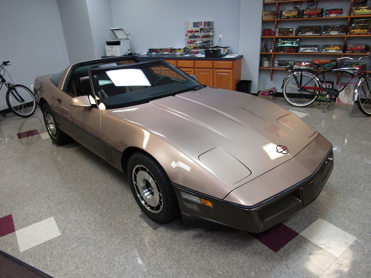 1985 Chevrolet Corvette  41