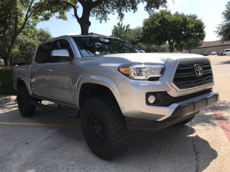 sold 2017 toyota tacoma sr5 custom lifted custom wheels tires 1 owner in carrollton 2017 toyota tacoma sr5 custom lifted custom wheels tires 1 owner legend auto