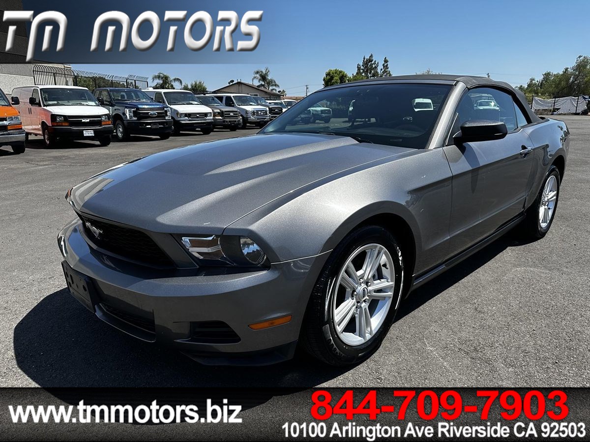 2010 Ford Mustang V6 Convertible