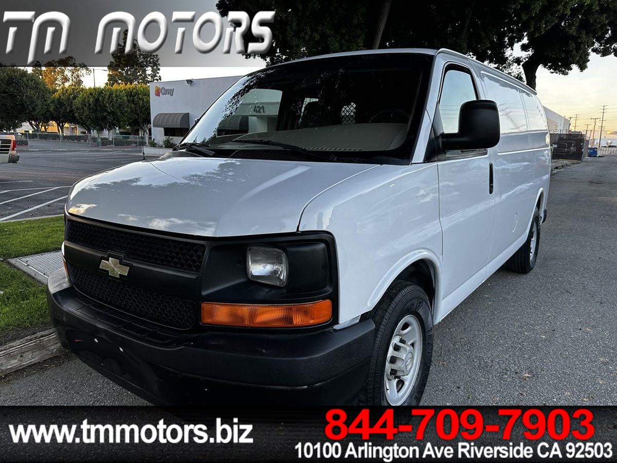 2007 Chevrolet Express Cargo Van G2500