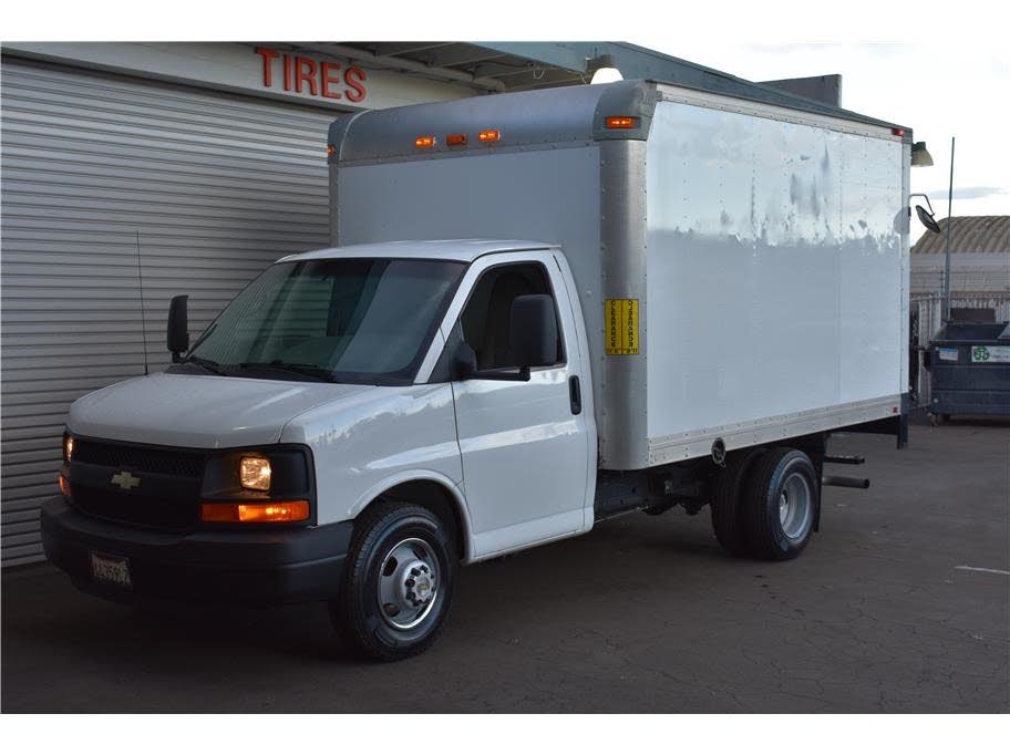 2012 chevrolet express commercial cutaway