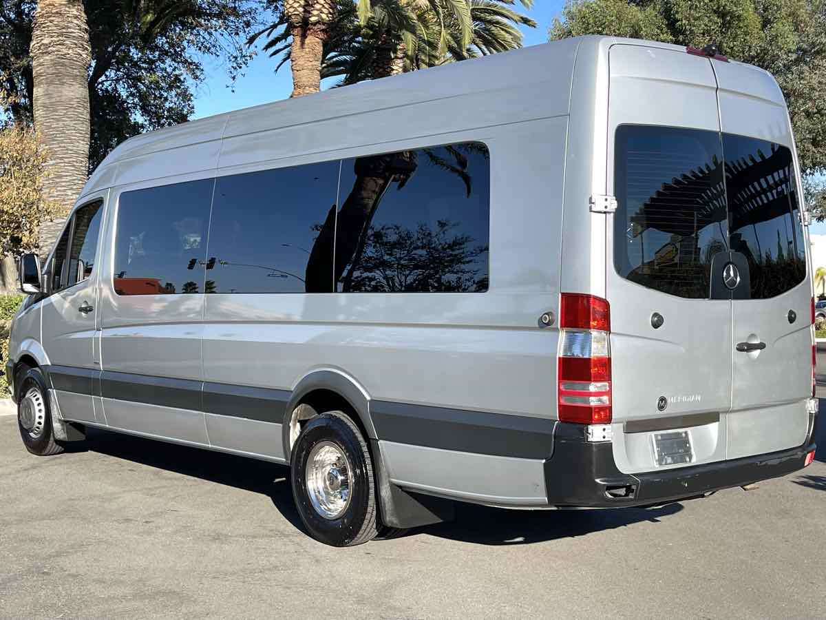 Your Convenient Ride to Denver’s Natural Gem: The Red Rocks Bus Shuttle Your Convenient Ride to Denver’s Natural Gem: The Red Rocks Bus Shuttle