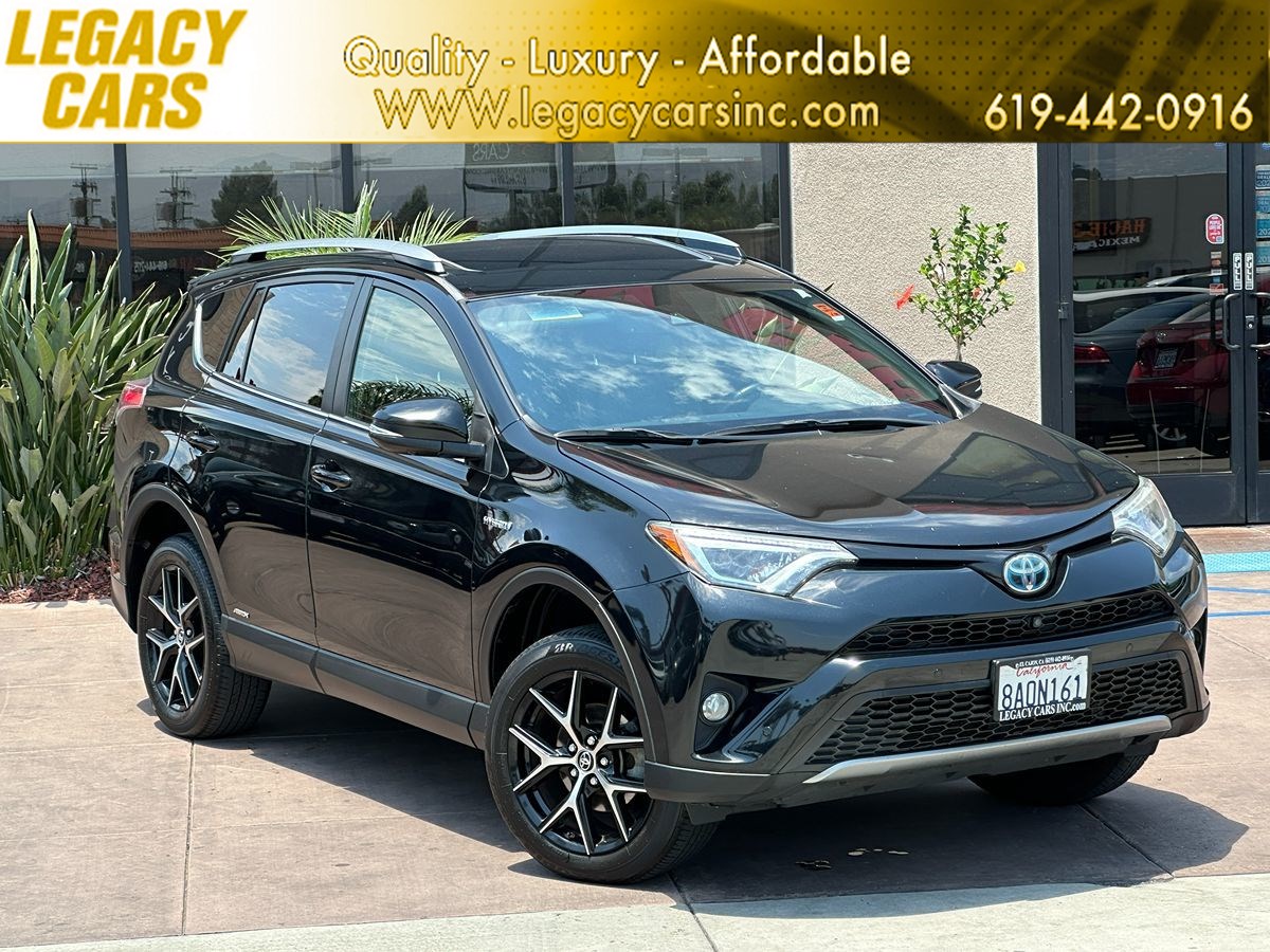 2018 Toyota RAV4 Hybrid SE AWD