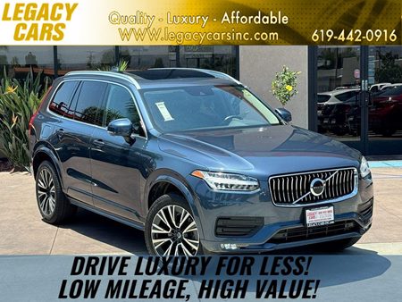 2020 Volvo XC90 Momentum AWD 1 OWNER W/ PANO ROOF / 7 SEATS