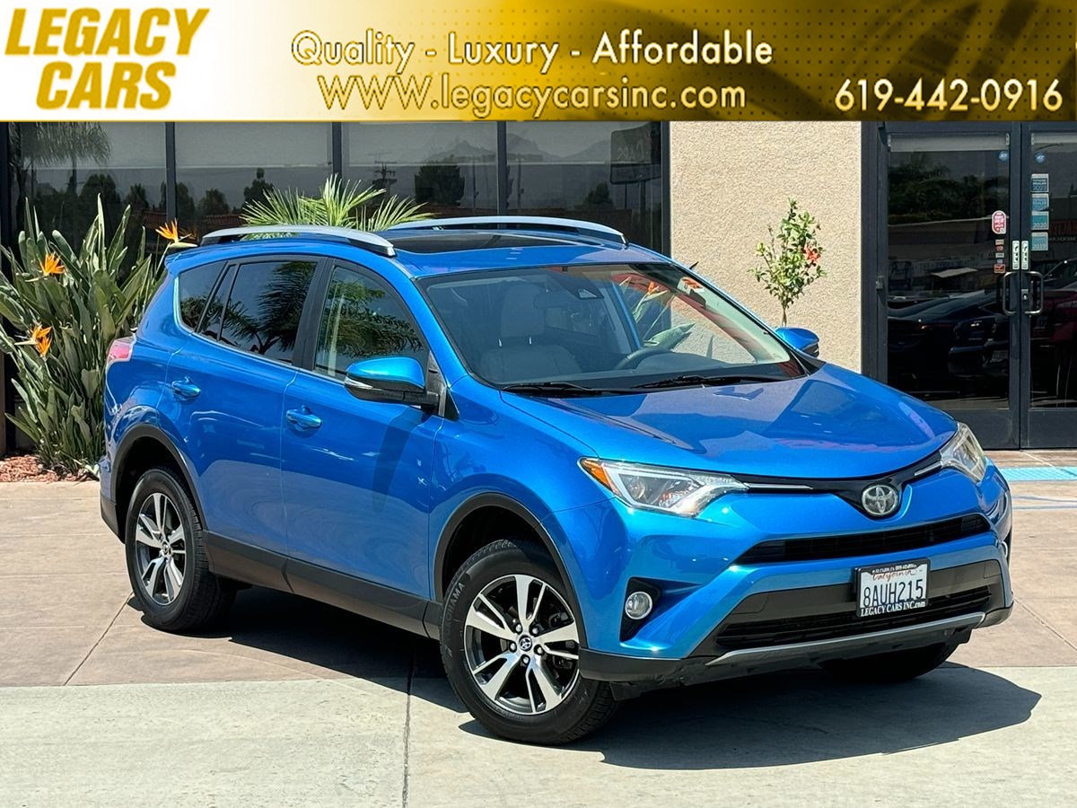 2017 Toyota RAV4 XLE PREMIUM W/ MOONROOF / LEATHER