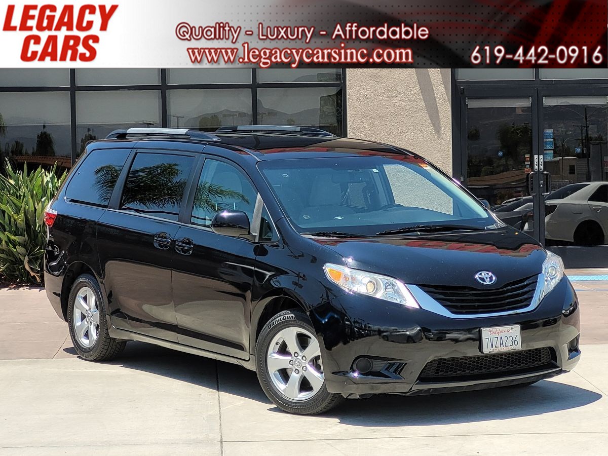 Sienna best sale van 2015