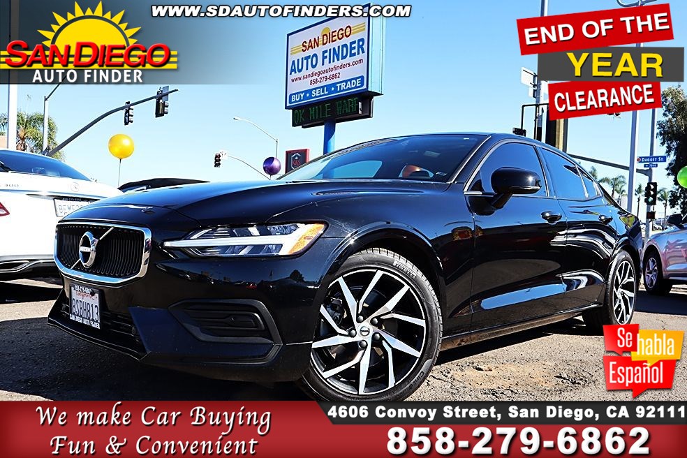 2020 Volvo S60 T5 Momentum, Pano Roof, Leather, Low Miles, 2.0L Gas Saver, Must See