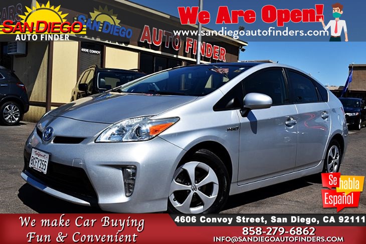 2013 Toyota Prius Four Deluxe Solar Roof PKG Leather Seat's Navigation SunRoof Very Clean  Sdautofinders.com