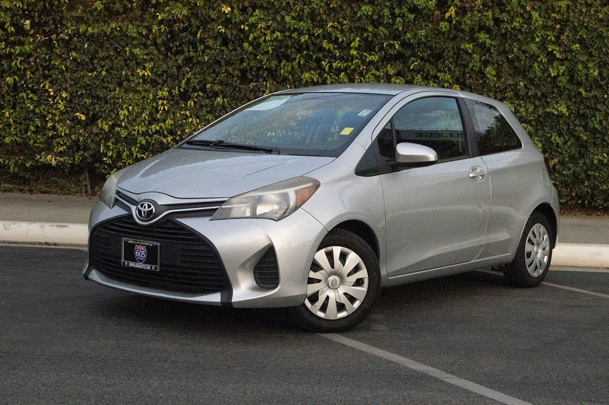 2015 Toyota Yaris LE