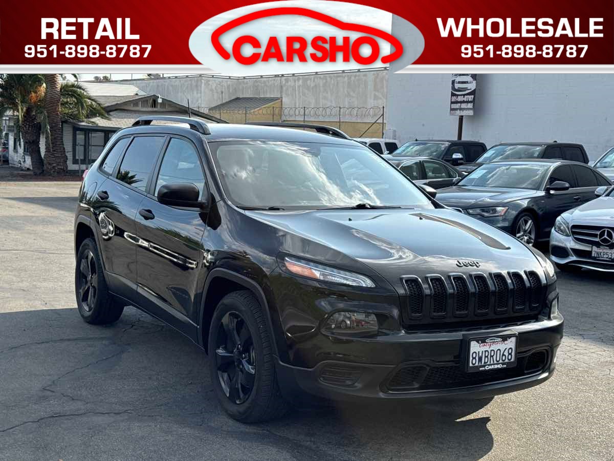 2017 Jeep Cherokee Sport