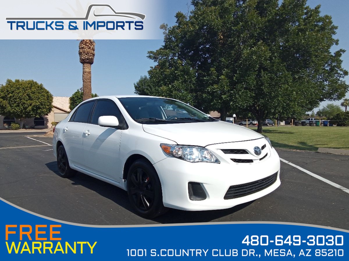 2012 Toyota Corolla LE Clean Carfax Bluetooth ONLY 43K miles!